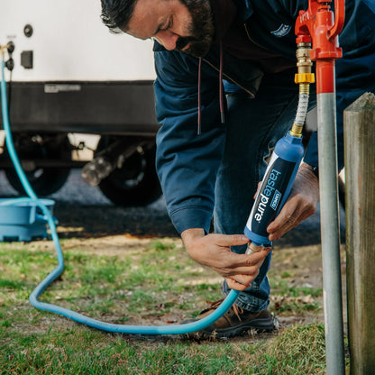 Camco TastePURE RV Water Filter with Hose Protector – GAC Filtration, Blue (40043)
